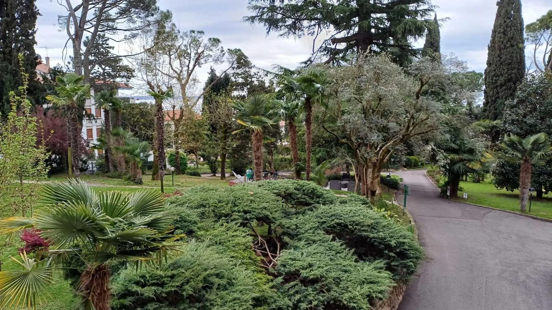 Il Nido Euroresidence Lungolago Garda Garda  0*, Garda (Verona) Italy