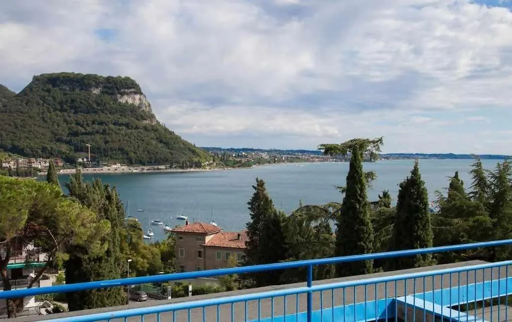 Il Nido Euroresidence Lungolago Garda Garda  Garda (Verona)