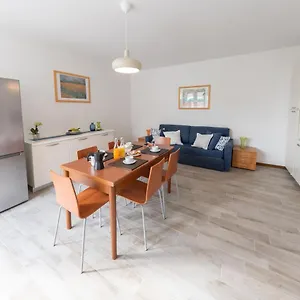 Pratone Apartment