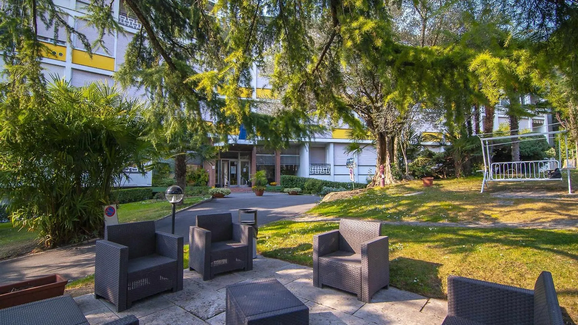 Il Nido Euroresidence Lungolago Garda Garda  Holiday home Garda (Verona)